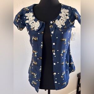 Super Adorable Beach Bash Woman’s XS shirt.